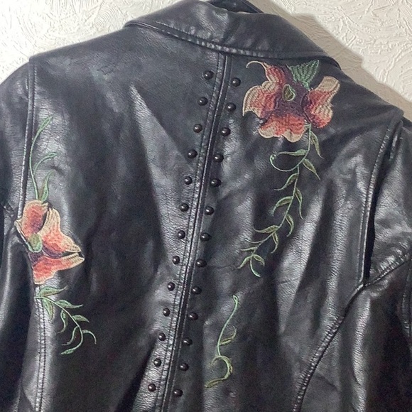 Colleen Lopez -Sz XL - Black F. Leather Jacket - Floral embroidery - black studs - Picture 7 of 12